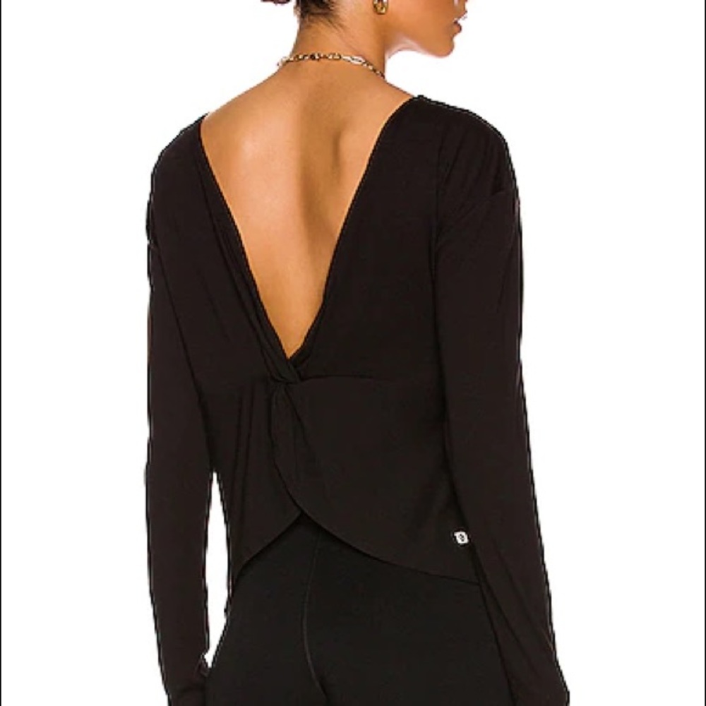 NEW Vimmia twist tie back top